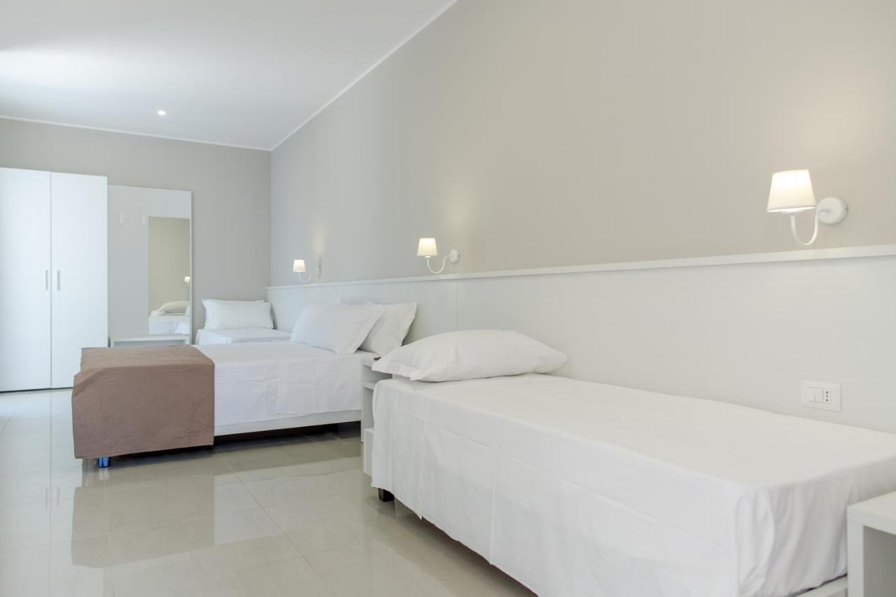 Smart Hotel Ugento Torre San Giovanni Ugento Exterior foto