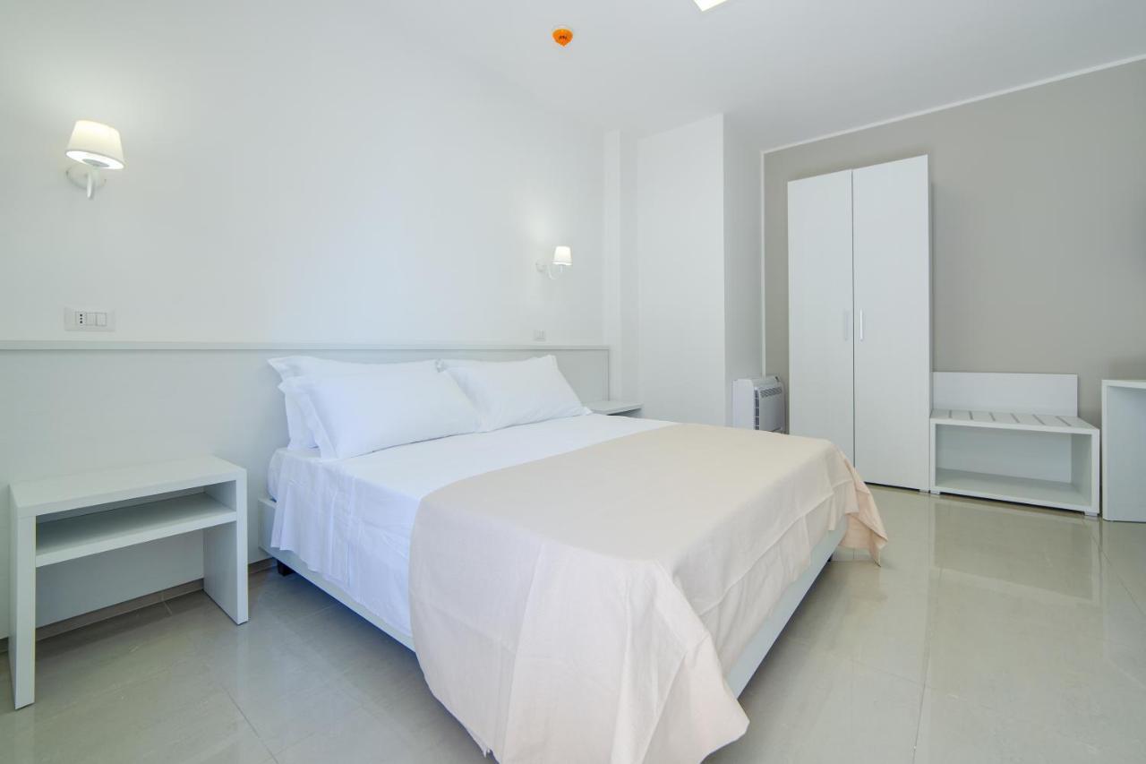 Smart Hotel Ugento Torre San Giovanni Ugento Exterior foto